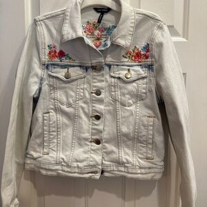 Driftwood denim jacket embroidered. Women’s size xtra small